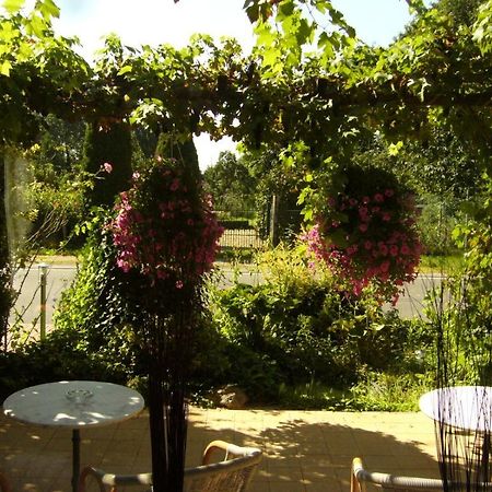 Hotel 'T Vlinderhofke Sint Geertruid ภายนอก รูปภาพ