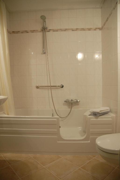 Hotel 'T Vlinderhofke Sint Geertruid ห้อง รูปภาพ